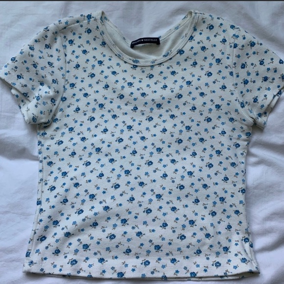 Brandy Melville Tops Brandy Melville White Blue Floral Ashlyn Top Poshmark Brandy Melville Tops Brandy Melville White Blue Floral Ashlyn Top Poshmark